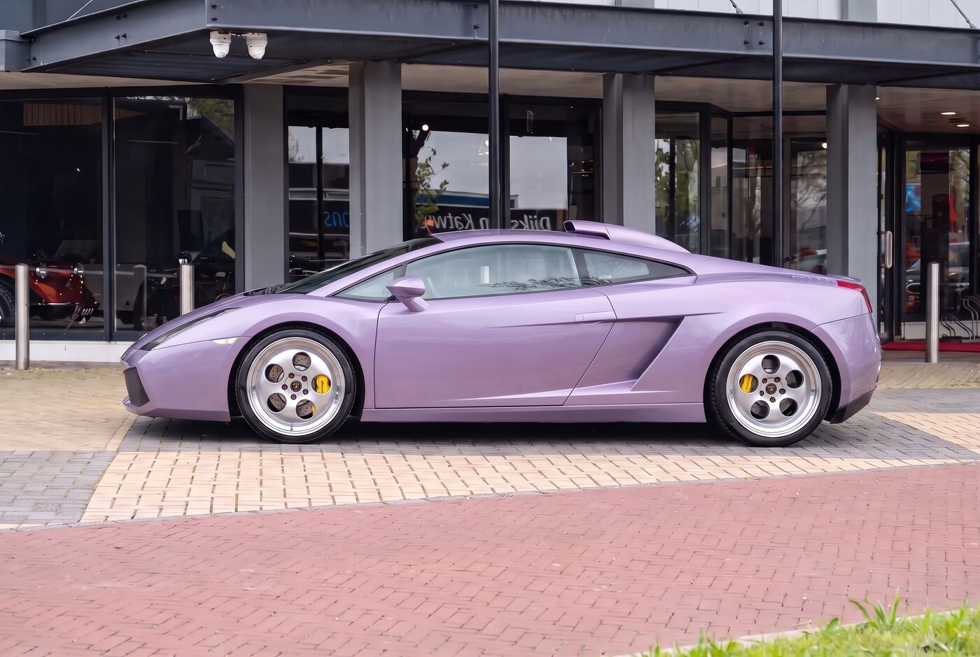 Countach-velgen, meegespoten in kleur